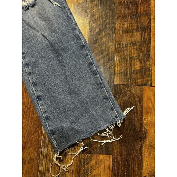 Zara High-Rise Ripped Knee Raw Hem Wide Leg Jean Lt Wash Size 4 - Picture 2 of 9